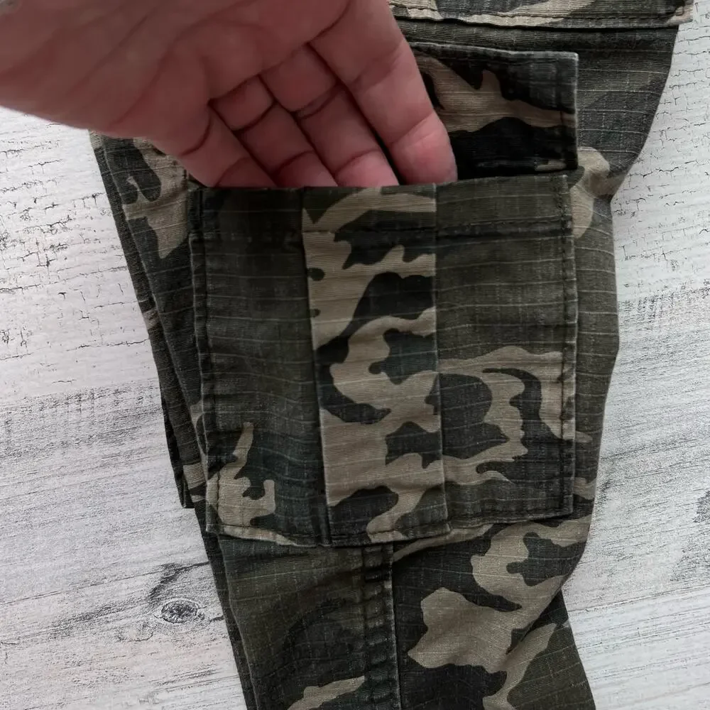🍄 3/$15 Old Navy Boys Camo Cargo Pull-On Pants Size 2T Green Drawstring